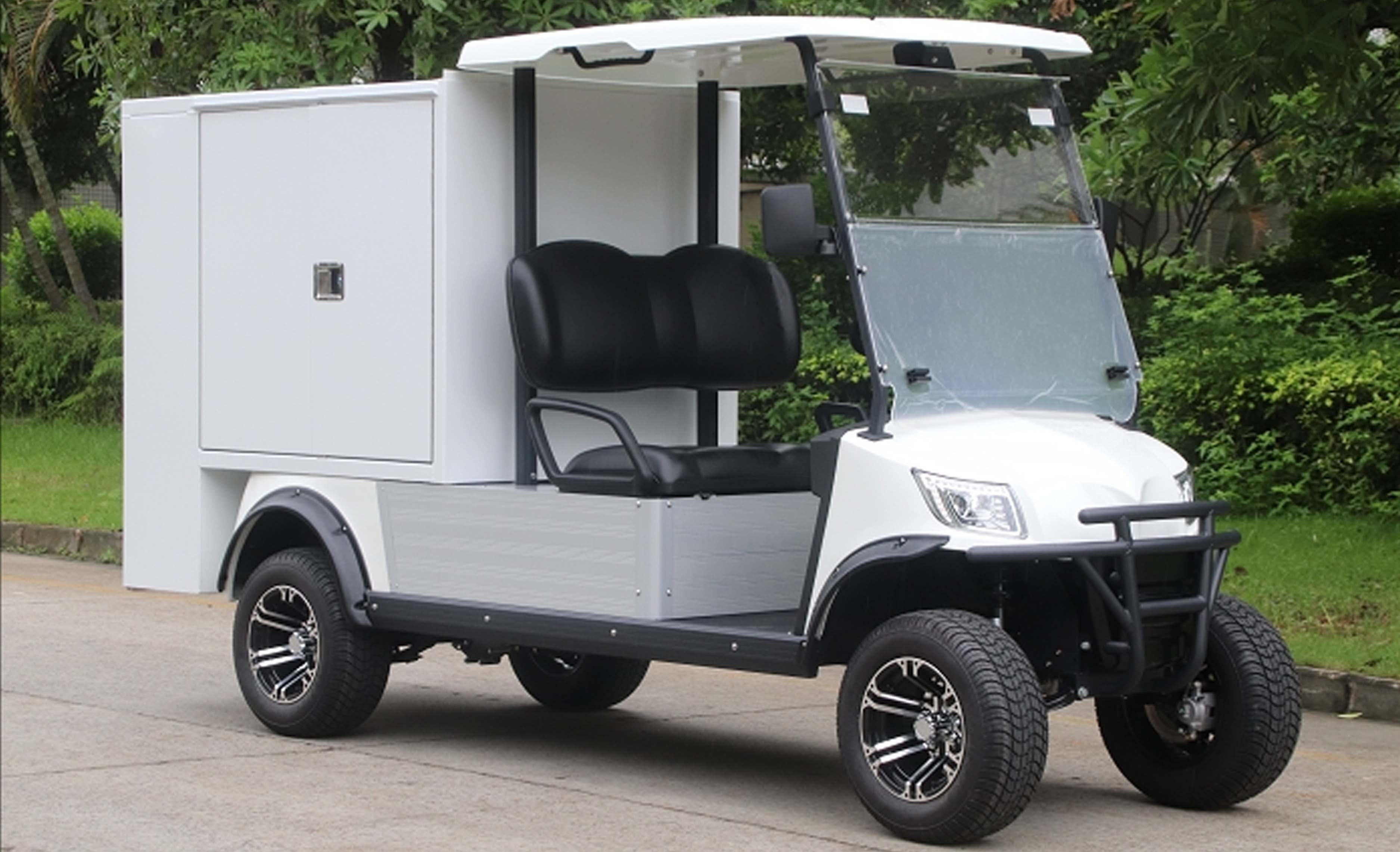 elite housekeeping vehicle